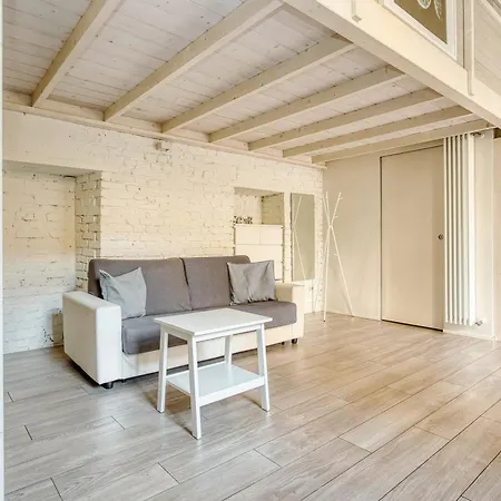 Modern loft near Bosco Verticale-3